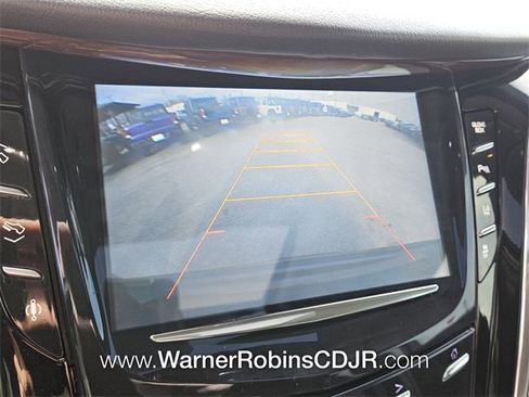 Used 2015 Cadillac Escalade Luxury image 21