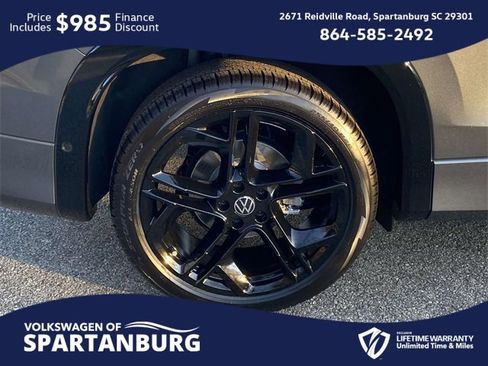 New 2026 Volkswagen Tiguan SE R-Line image 7