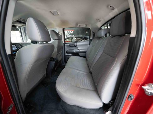 Used 2022 Toyota Tacoma SR AWD/4WD image 23
