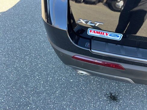 Certified 2022 Ford Explorer XLT w/ Equipment Group 202A image 20