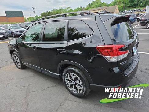 Used 2024 Subaru Forester Premium AWD/4WD image 5