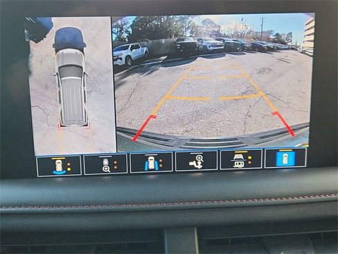 Used 2021 Chevrolet Suburban RST w/ Luxury Package image 14