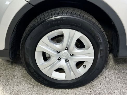 Used 2013 Toyota RAV4 LE image 16