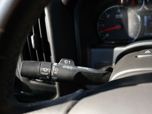 Used 2018 Chevrolet Silverado 1500 LT w/ All Star Edition image 39