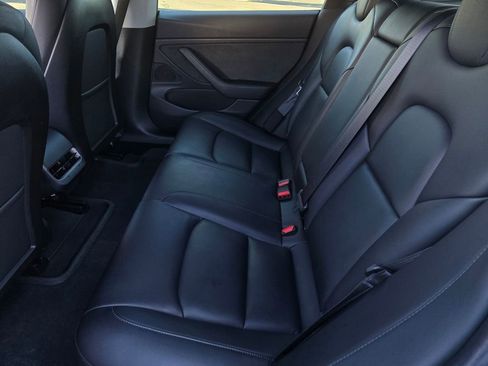 Used 2019 Tesla Model 3 Long Range image 11