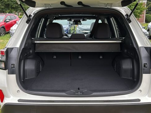 Certified 2025 Subaru Forester Premium AWD/4WD image 27