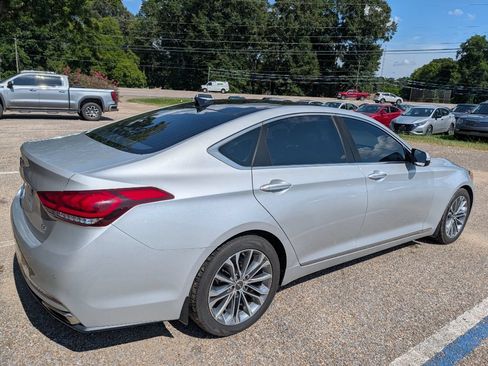 Used 2017 Genesis G80 3.8 w/ Option Group 02 RWD image 5