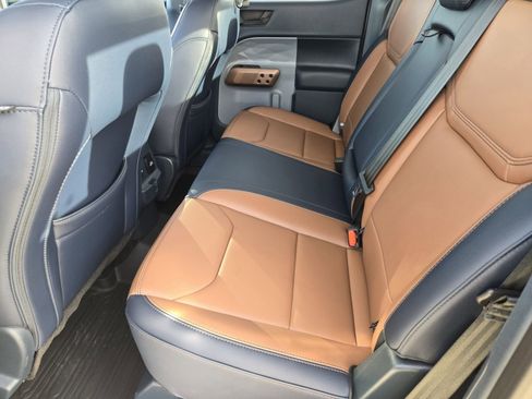 Certified 2024 Ford Maverick Lariat w/ FX4 Off-Road Package image 31