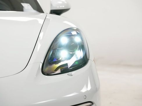 Used 2025 Porsche 718 Cayman S w/ Premium Package RWD image 7