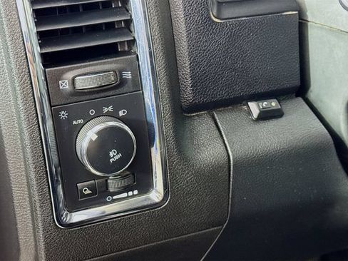 Used 2016 RAM 2500 Laramie w/ Sport Appearance Group AWD/4WD image 10