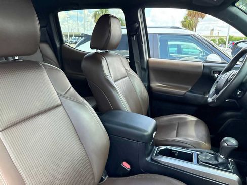 Used 2017 Toyota Tacoma Limited w/ Tow Package RWD image 2