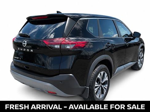 Used 2023 Nissan Rogue SV FWD image 4