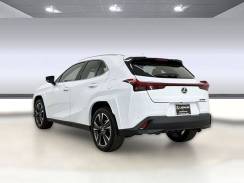 New 2026 Lexus UX 300h FWD image 3