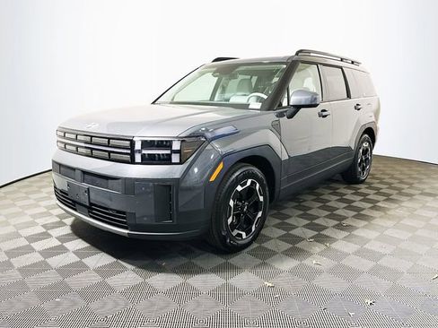 Used 2025 Hyundai Santa Fe SEL FWD image 4