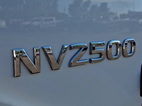 Used 2021 Nissan NV 2500 SV RWD image 30