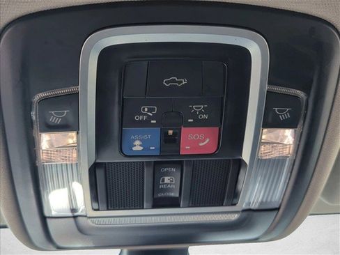 Used 2023 RAM 2500 Laramie AWD/4WD image 25