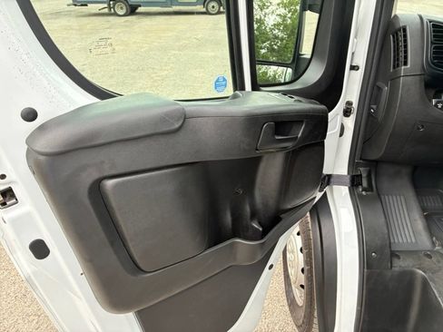 Used 2023 RAM ProMaster 3500 FWD image 10