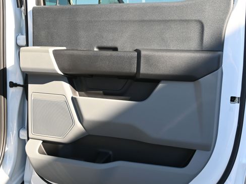 New 2026 Ford F550 4x4 Crew Cab image 22