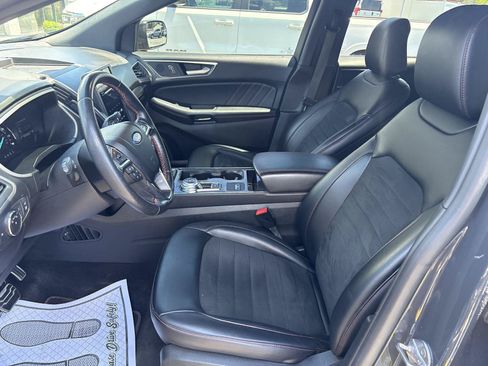 Used 2021 Ford Edge ST-Line AWD/4WD image 9