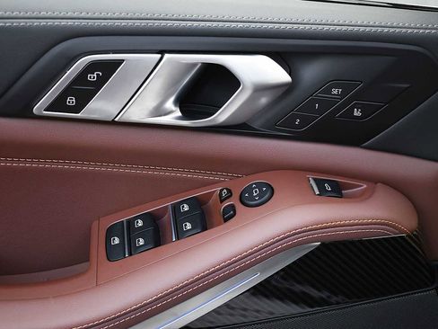 Used 2026 BMW X5 M60i image 34