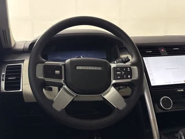 New 2026 Land Rover Discovery Limited Edition AWD/4WD image 22