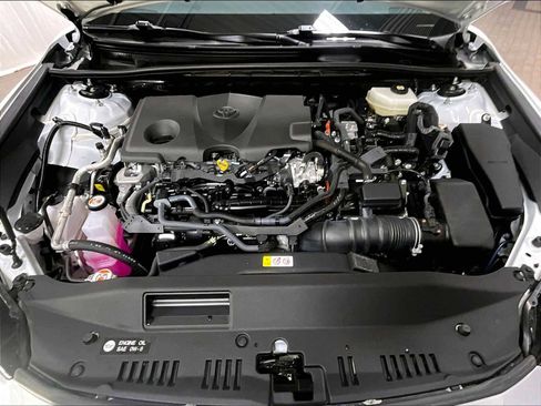 Used 2025 Toyota Camry LE image 37
