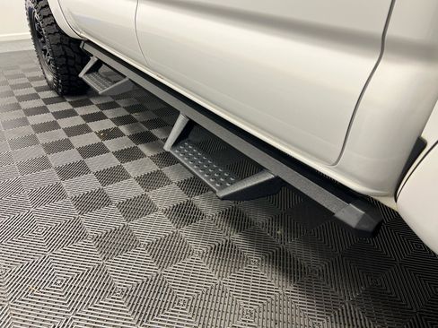 Used 2014 Toyota Tacoma 4x4 Double Cab w/ TRD Off-Road Package image 31