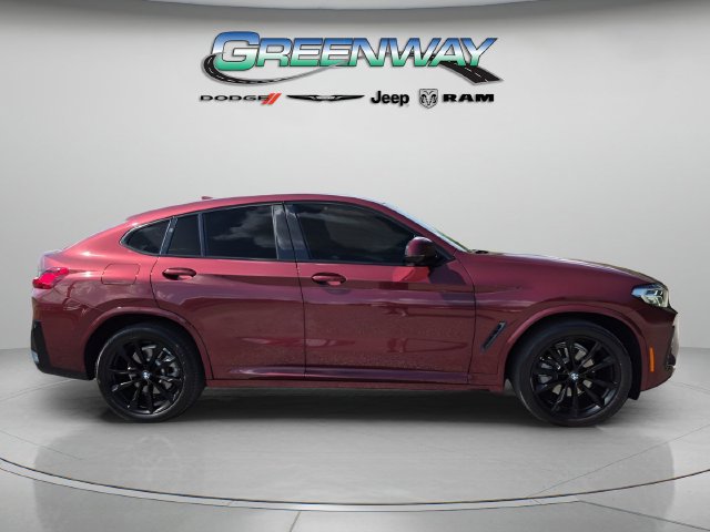 Used 2022 BMW X4 xDrive30i w/ M Sport Package 2 AWD/4WD image 4