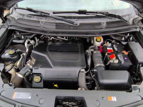 Used 2016 Ford Explorer Sport image 15