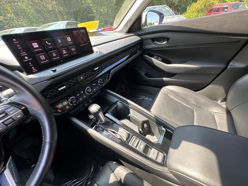 Used 2023 Honda Accord Touring image 22