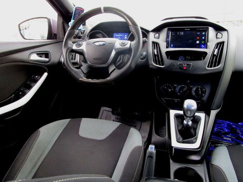 Used 2014 Ford Focus ST image 16