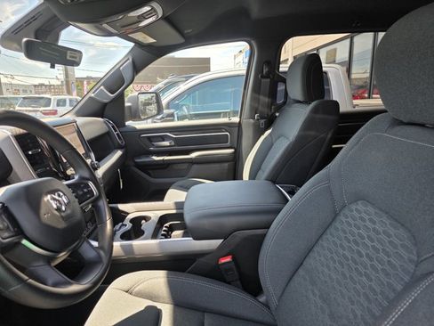Certified 2025 RAM 1500 Big Horn AWD/4WD image 4