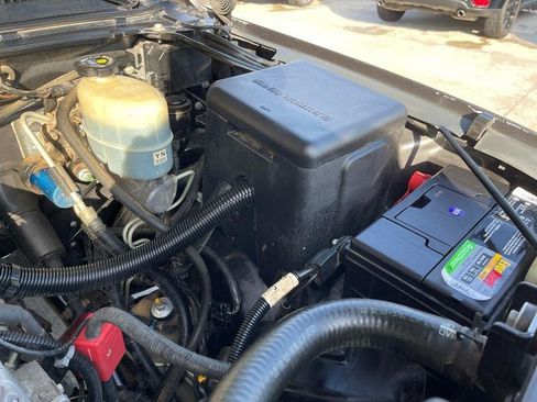 Used 2000 Chevrolet Silverado 2500 LS image 54