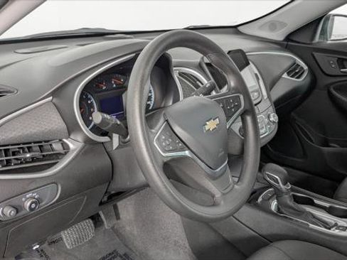Used 2023 Chevrolet Malibu LS image 23