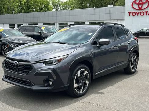 Used 2024 Subaru Crosstrek 2.5i Limited AWD/4WD image 3