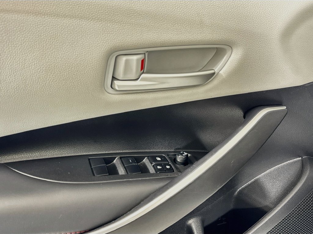 Used 2024 Toyota Corolla SE FWD image 14