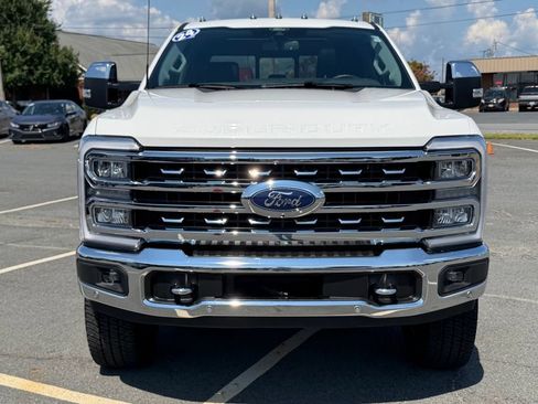 Used 2024 Ford F250 Lariat w/ Lariat Ultimate Package AWD/4WD image 9