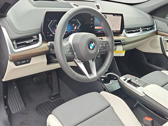 New 2026 BMW X1 xDrive28i w/ Technology Package AWD/4WD image 3