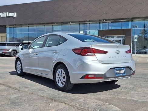 Used 2019 Hyundai Elantra SE image 5