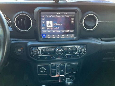 Used 2021 Jeep Gladiator Overland w/ Popular Equipment Package image 6