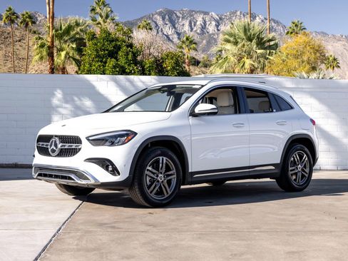 New 2026 Mercedes-Benz GLA 250 image 1