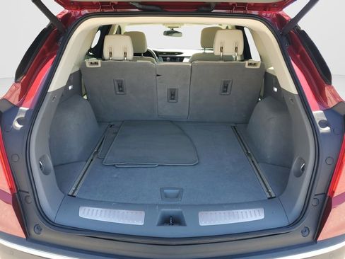 Used 2019 Cadillac XT5 Luxury image 12