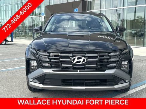Used 2025 Hyundai Tucson SE FWD image 3