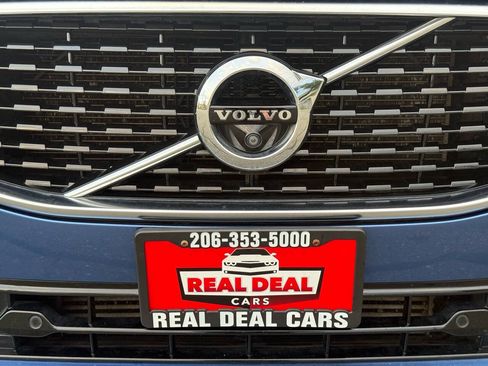 Used 2018 Volvo XC60 T8 R-Design w/ Convenience Package AWD/4WD image 35