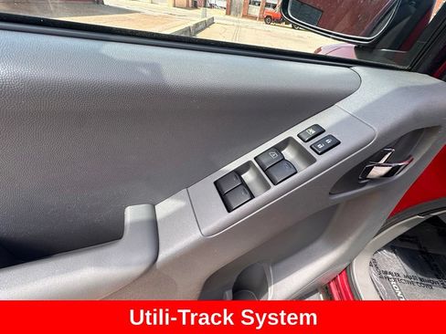 Certified 2021 Nissan Frontier SV AWD/4WD image 11