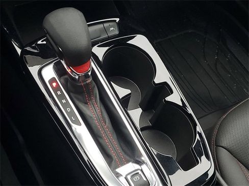 Certified 2025 Chevrolet Trax RS w/ Driver Confidence Package image 27