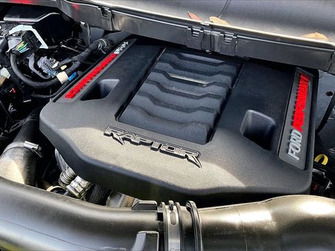 Used 2025 Ford F150 Raptor image 28