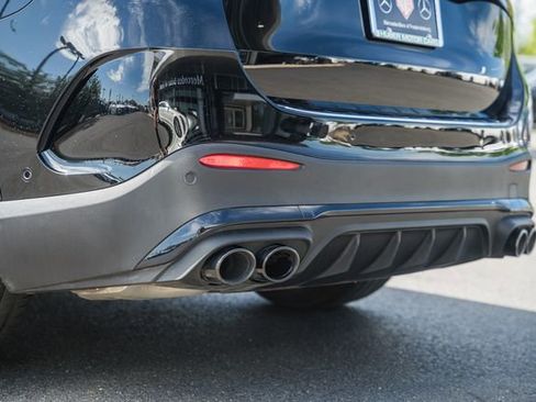 Used 2024 Mercedes-Benz GLC 43 AMG 4MATIC image 9