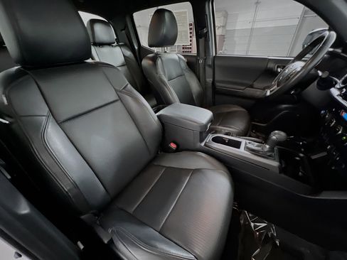 Used 2023 Toyota Tacoma TRD Sport w/ TRD Premium Sport Package image 30