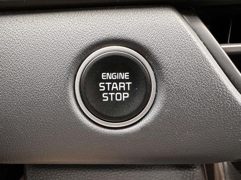 Used 2024 Kia Seltos SX w/ SX Sunroof Package AWD/4WD image 21